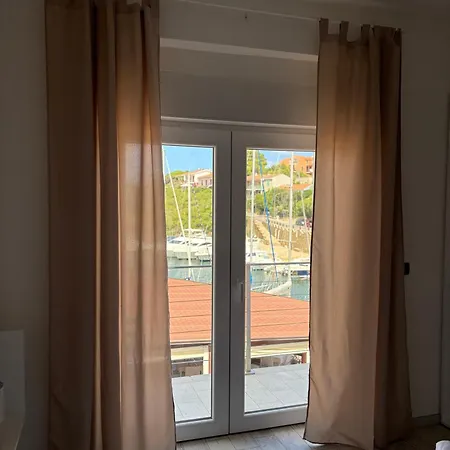 Pesce Celeste Vendégház Stintino